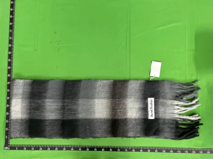Acne Studios Scarf QC photo 5