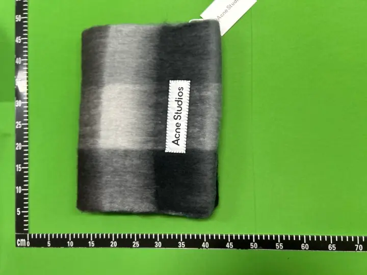 Acne Studios Scarf QC photo 9