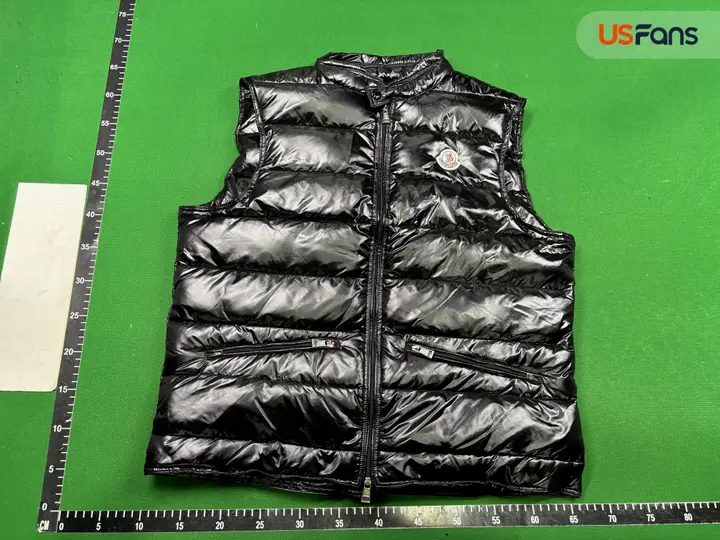 Moncler Vest Black Bormes QC photo 10