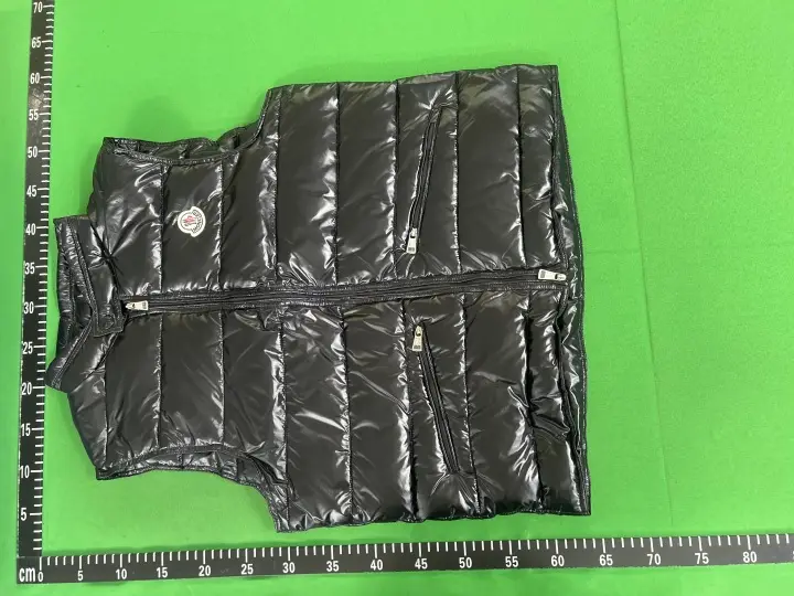 Moncler Vest Black Bormes QC photo 3