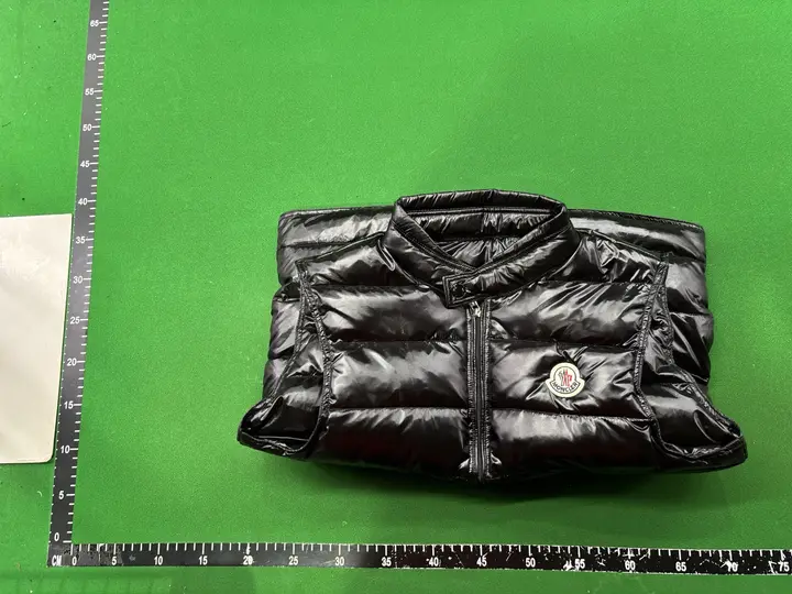 Moncler Vest Black Bormes QC photo 8