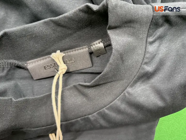 Essentials T-Shirt Short Sleeve QC photo 5