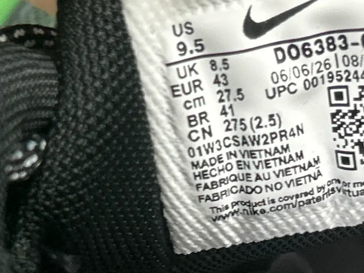 Nike TN All Black Shoes QC photo 13