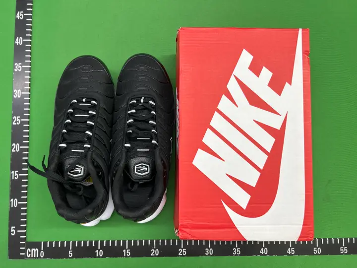 Nike TN All Black Shoes QC photo 2