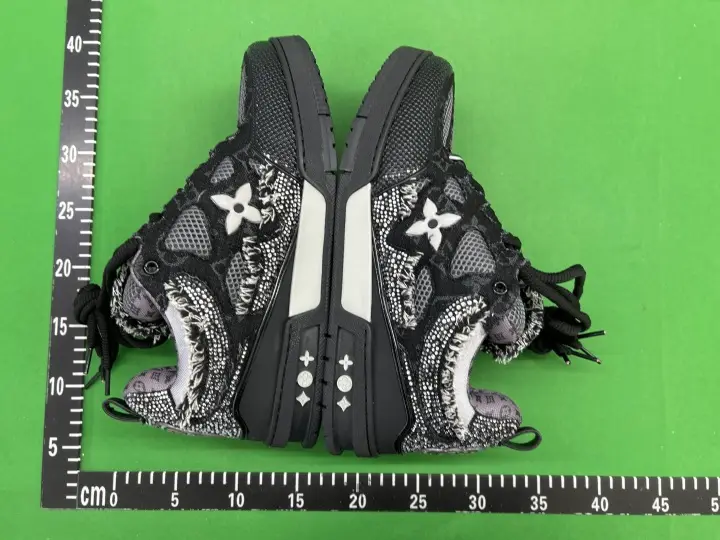 LV Skate Sneakers White QC photo 14