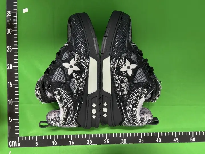 LV Skate Sneakers White QC photo 5