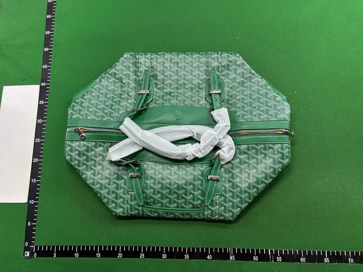 Goyard Bag QC photo 12