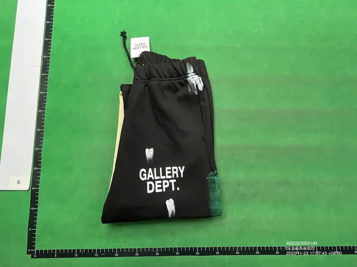 Gallery Dept Pants QC photo 16