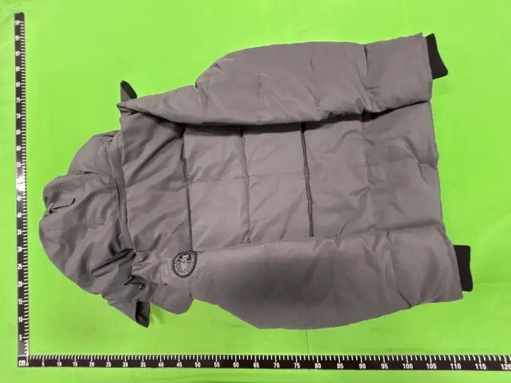 Canada Goose Wyndham Heritage Jacket QC photo 12