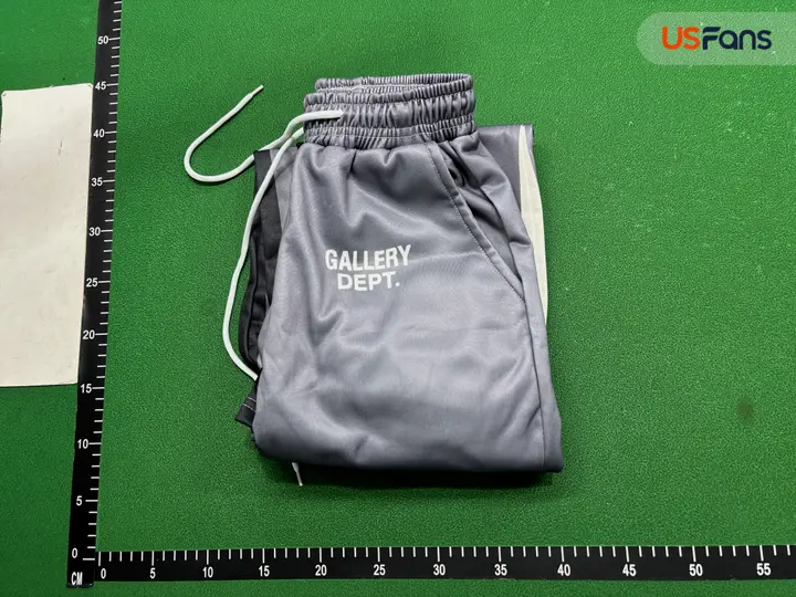 Gallery Dept Flared Sweatpants QC photo 16