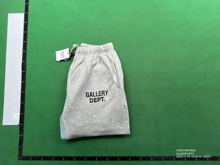 Gallery Dept Flared Sweatpants QC photo 5