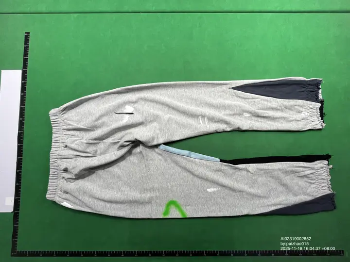 Gallery Dept Flared Sweatpants QC photo 6