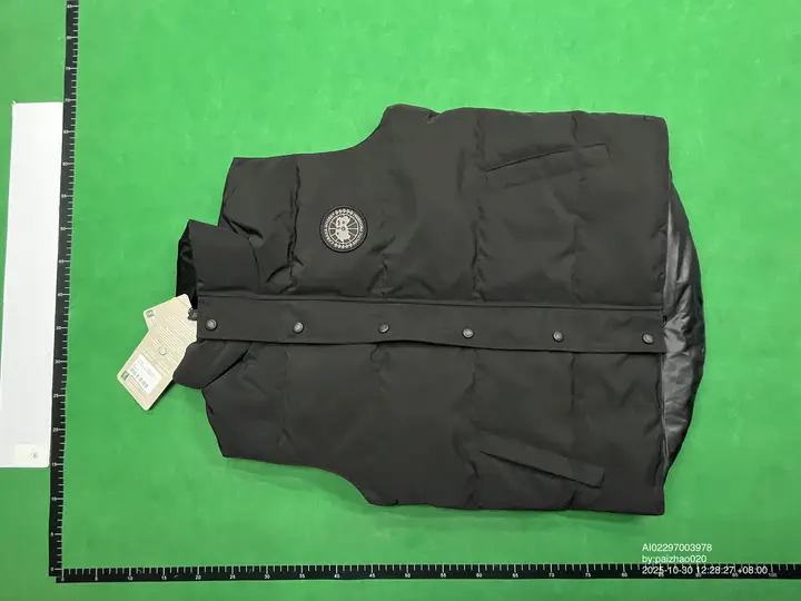 Canada Goose Vest QC photo 16