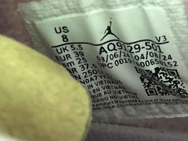 Jordan 4 Orchid QC photo 15