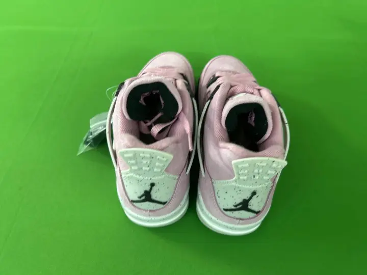 Jordan 4 Orchid QC photo 19