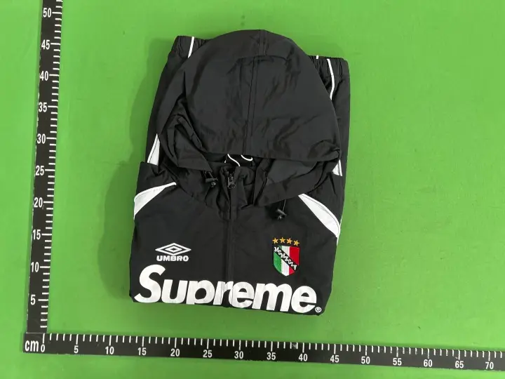 Supreme x Umbro Windbreaker Set QC photo 1