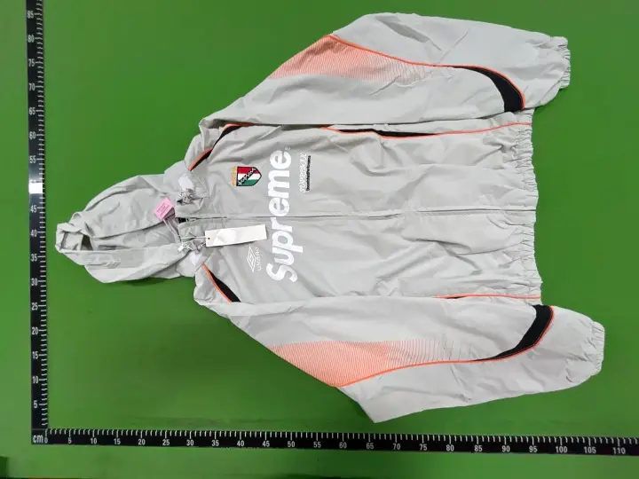Supreme 22SS Track Jacket QC photo 20