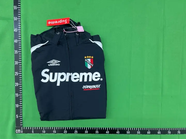 Supreme 22SS Track Jacket QC photo 9