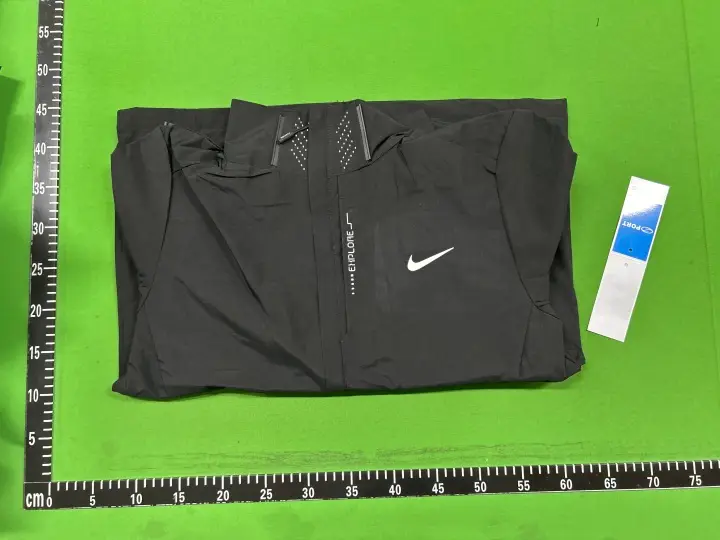 Nike Windbreaker Jacket QC photo 13