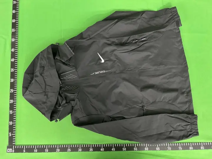 Nike Windbreaker Jacket QC photo 3