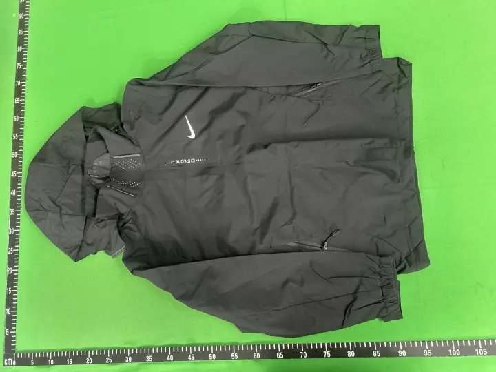 Nike Windbreaker Jacket QC photo 6