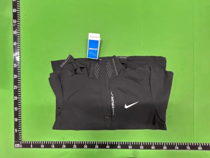 Nike Windbreaker Jacket QC photo 9
