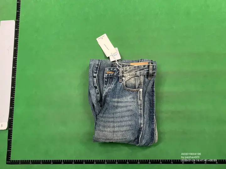 Louis Vuitton Jeans QC photo 1