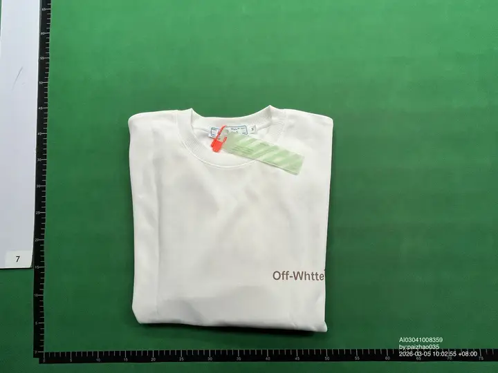 Off-White White Crewneck QC photo 1