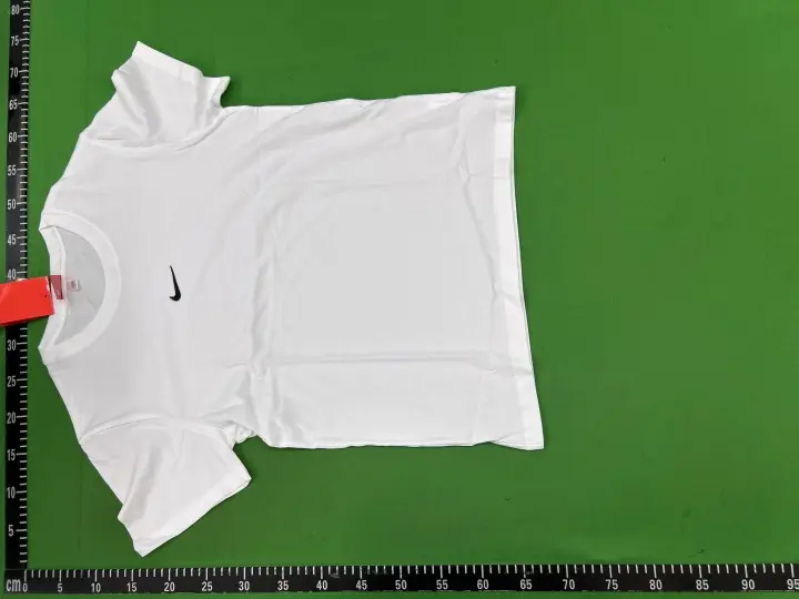 Nike Basic Tee QC photo 18