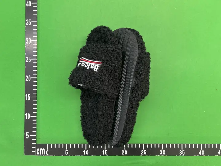 Balenciaga Fur Slides QC photo 5