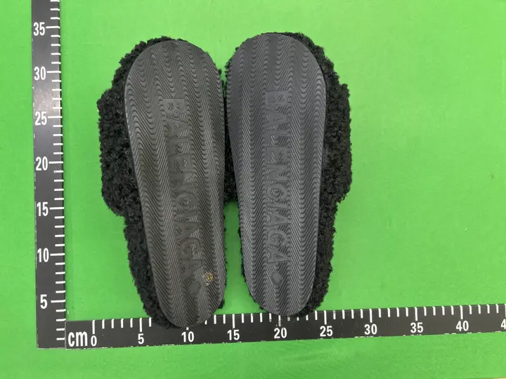 Balenciaga Fur Slides QC photo 6