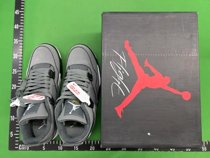 Jordan 4 Green Metallic QC photo 2