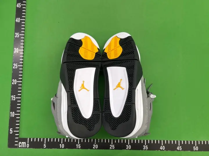 Jordan 4 Green Metallic QC photo 8