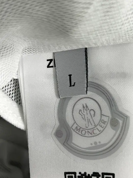 Moncler Shorts QC photo 7