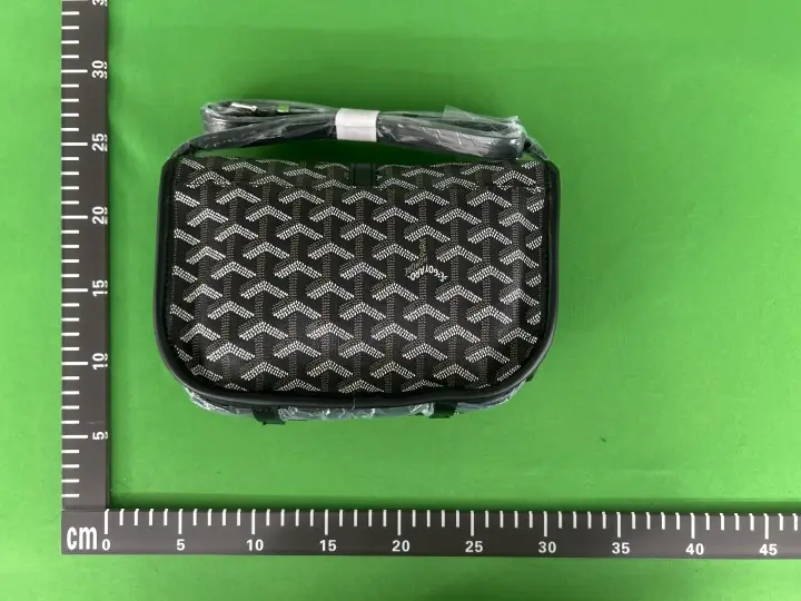 Goyard Shoulder Bags QC photo 2