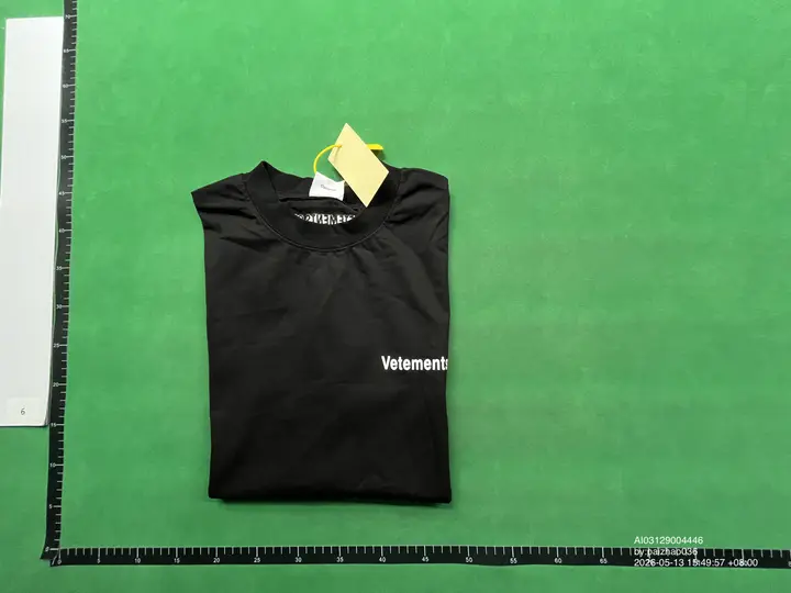 Vetements Hub T-Shirt QC photo 17