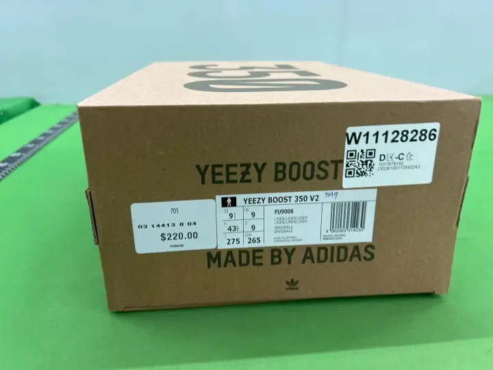 Yeezy 350 Dazzling Blue QC photo 1