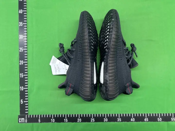 Yeezy 350 Dazzling Blue QC photo 13