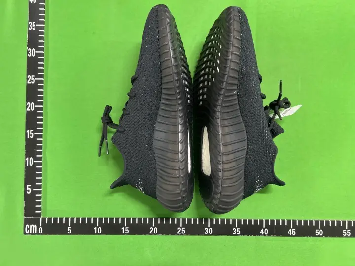 Yeezy 350 Dazzling Blue QC photo 20