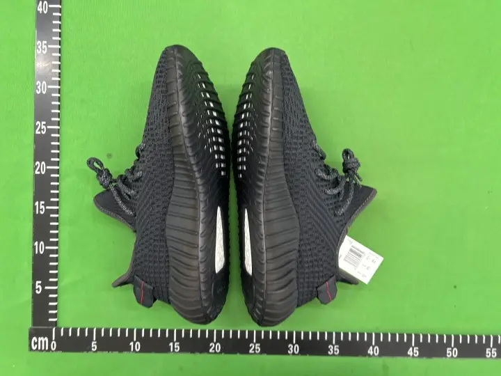 Yeezy 350 Dazzling Blue QC photo 6