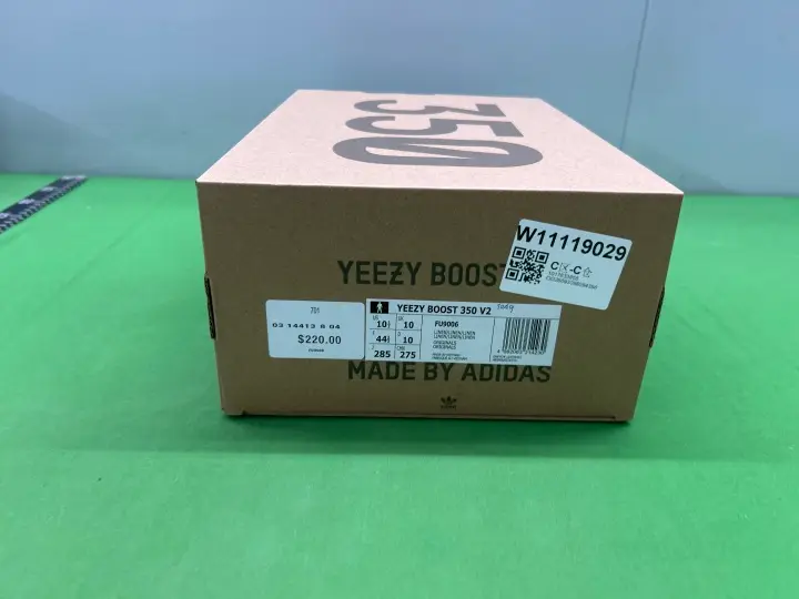 Yeezy 350 Dazzling Blue QC photo 9