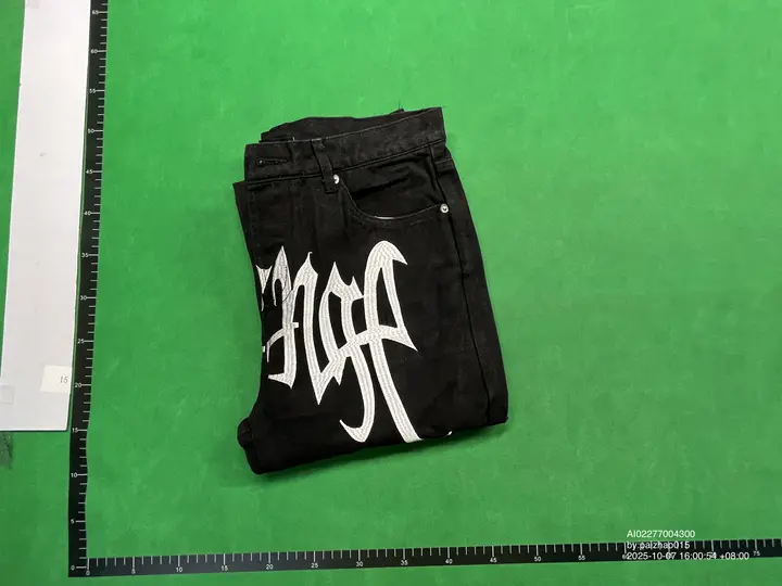 Revenge Jeans QC photo 5