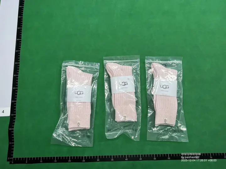 Ugg Socks QC photo 18