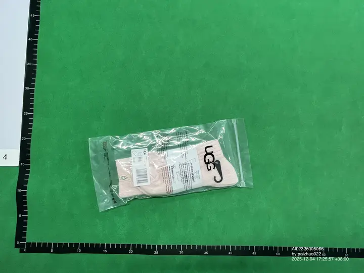 Ugg Socks QC photo 19