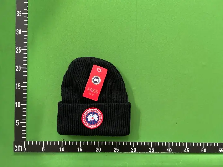 Canada Goose Beanie QC photo 3