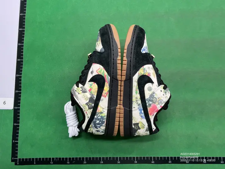 Dunk x Supreme Rammellzee Shoes QC photo 15
