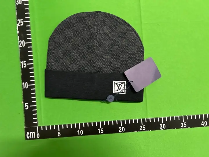 LV Budget Beanie QC photo 10