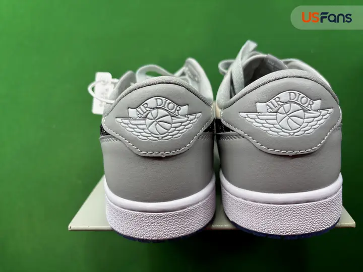 Jordan 1 Low Dior QC photo 3