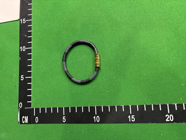 LV BRACLET QC photo 10