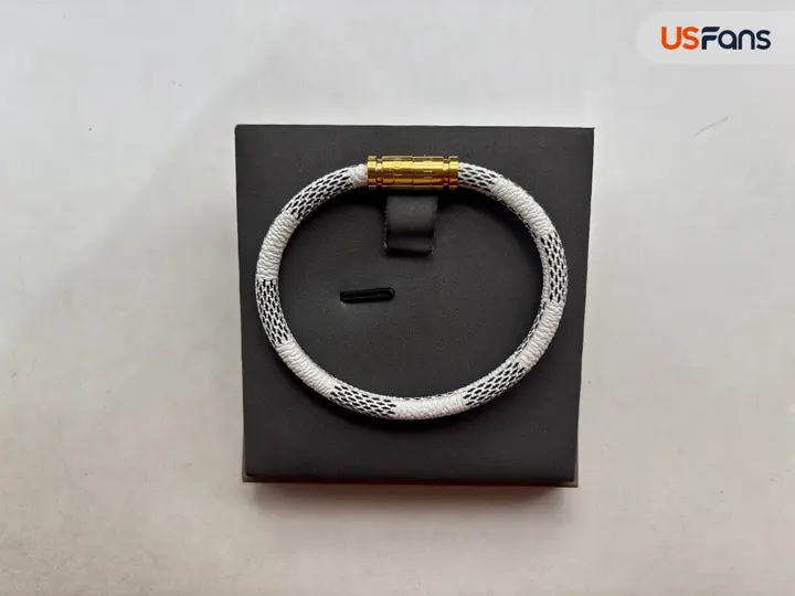 LV BRACLET QC photo 19